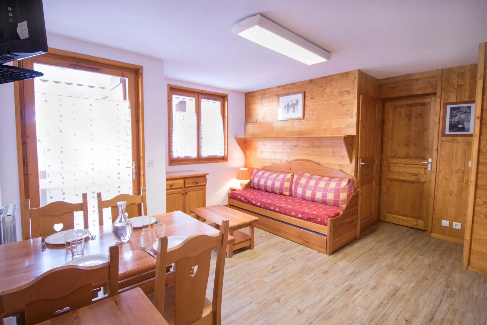 COM206 / 2 rooms / Aussois /