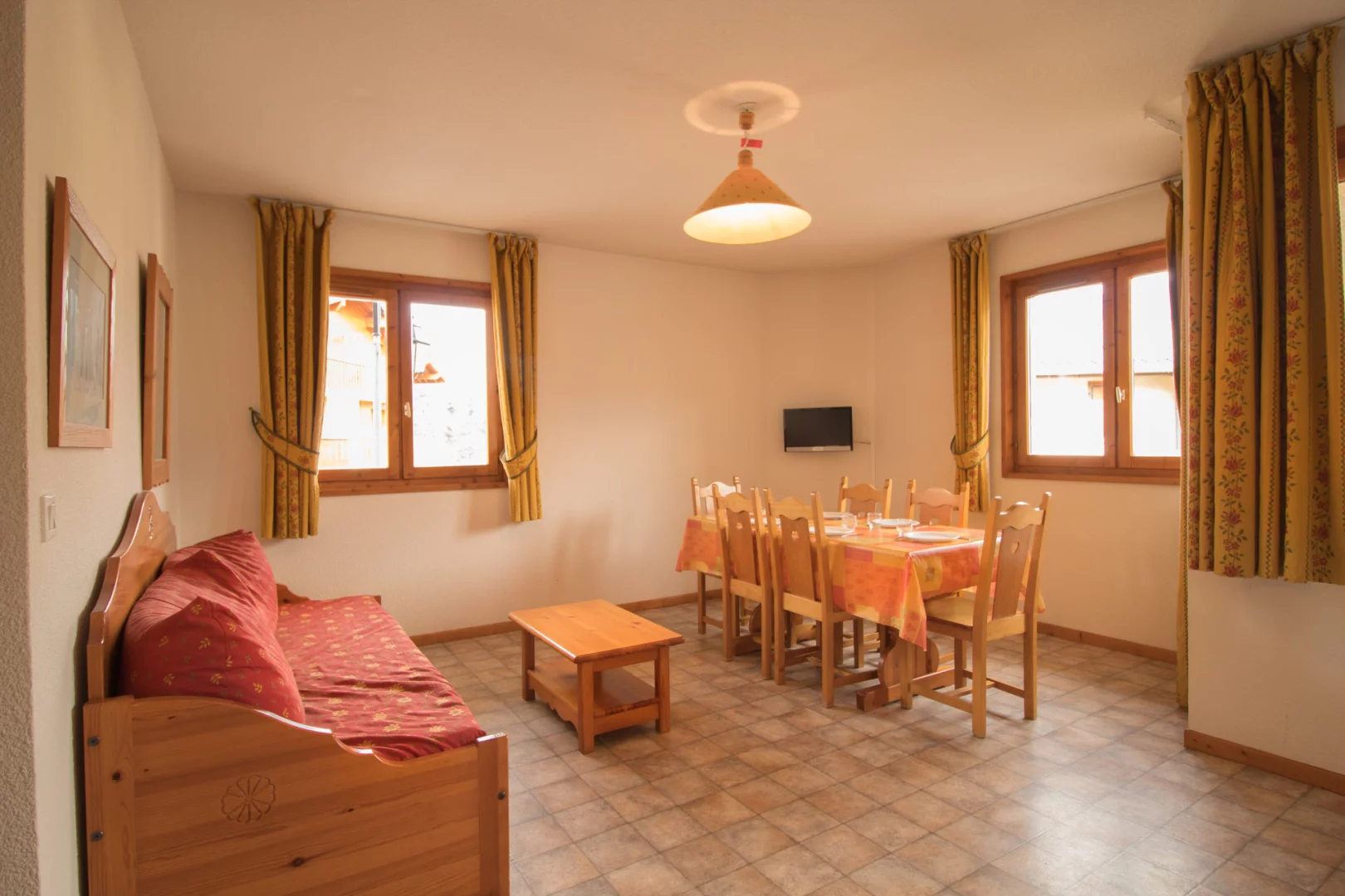 COM330M / 3 rooms / Aussois /