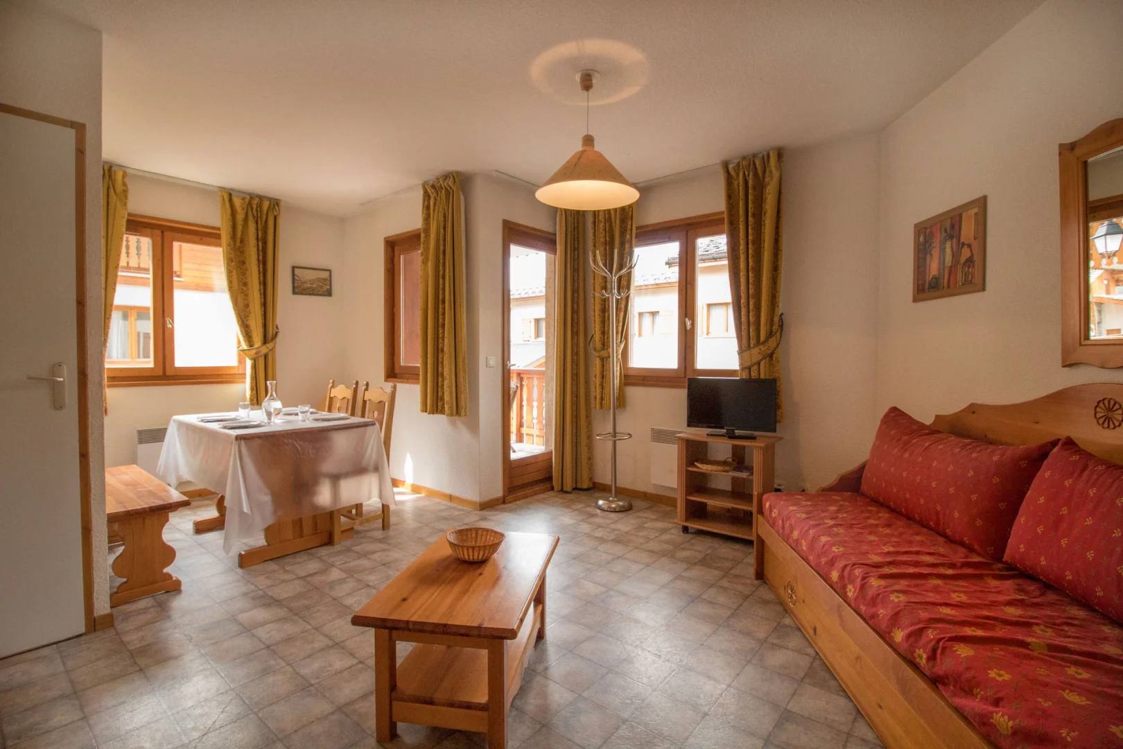COM306M / 2 rooms / Aussois /
